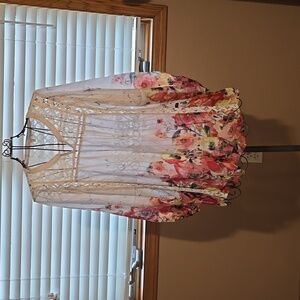 Beautiful airy top